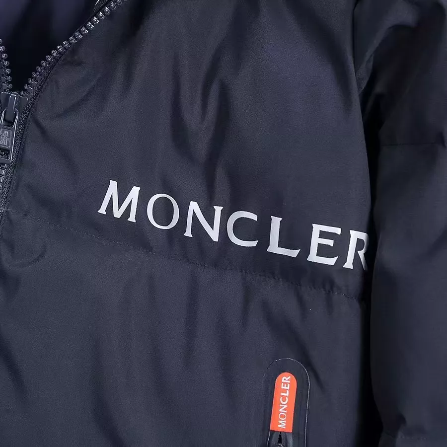 Moncler Down Feather Coat Long Sleeved For Men Soft 8165