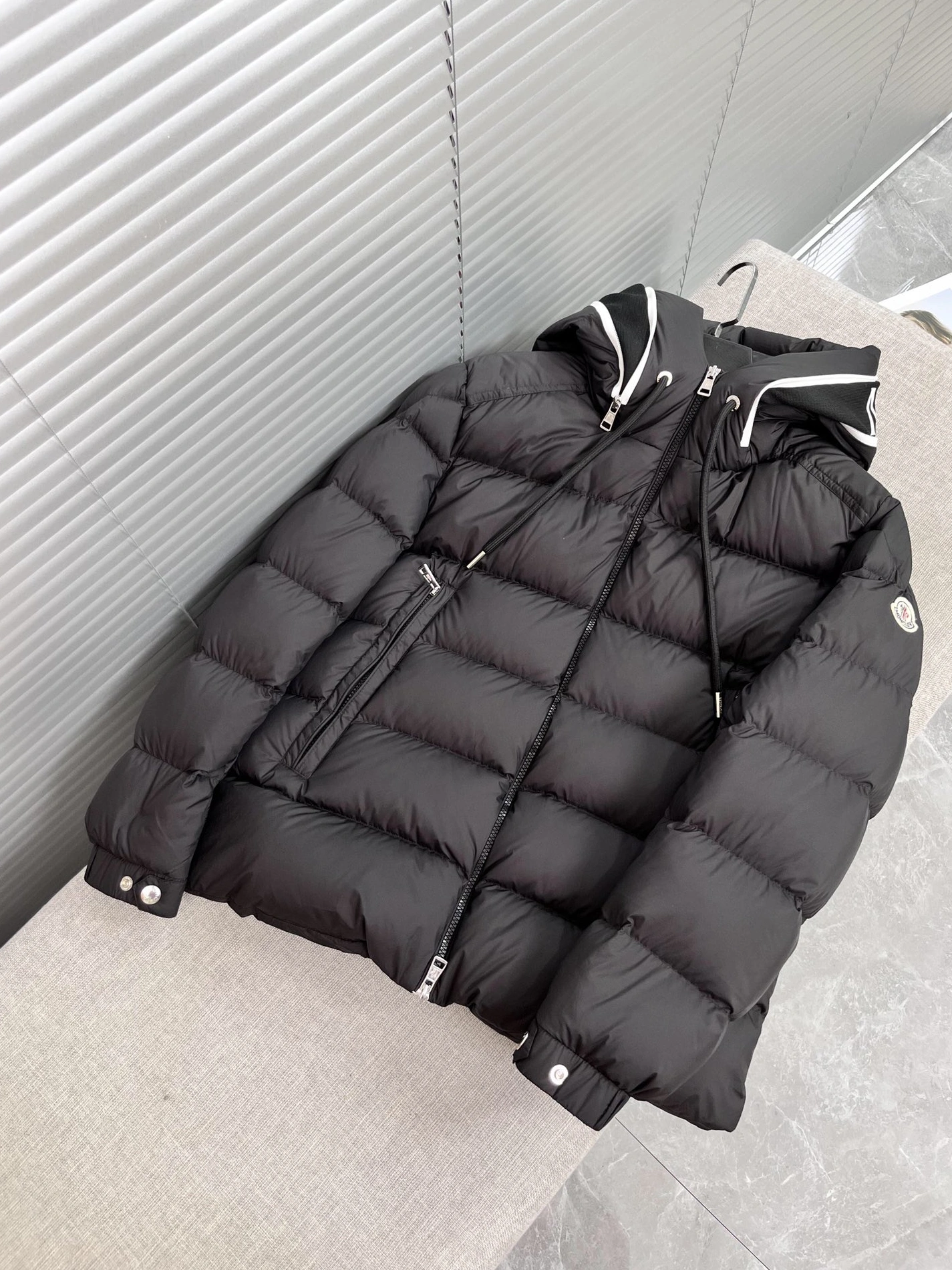 Moncler Down Feather Coat Long Sleeved For Men StreetReady 8386