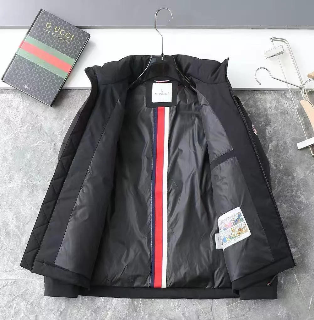 Moncler Down Feather Coat Long Sleeved For Men Versatile 3572