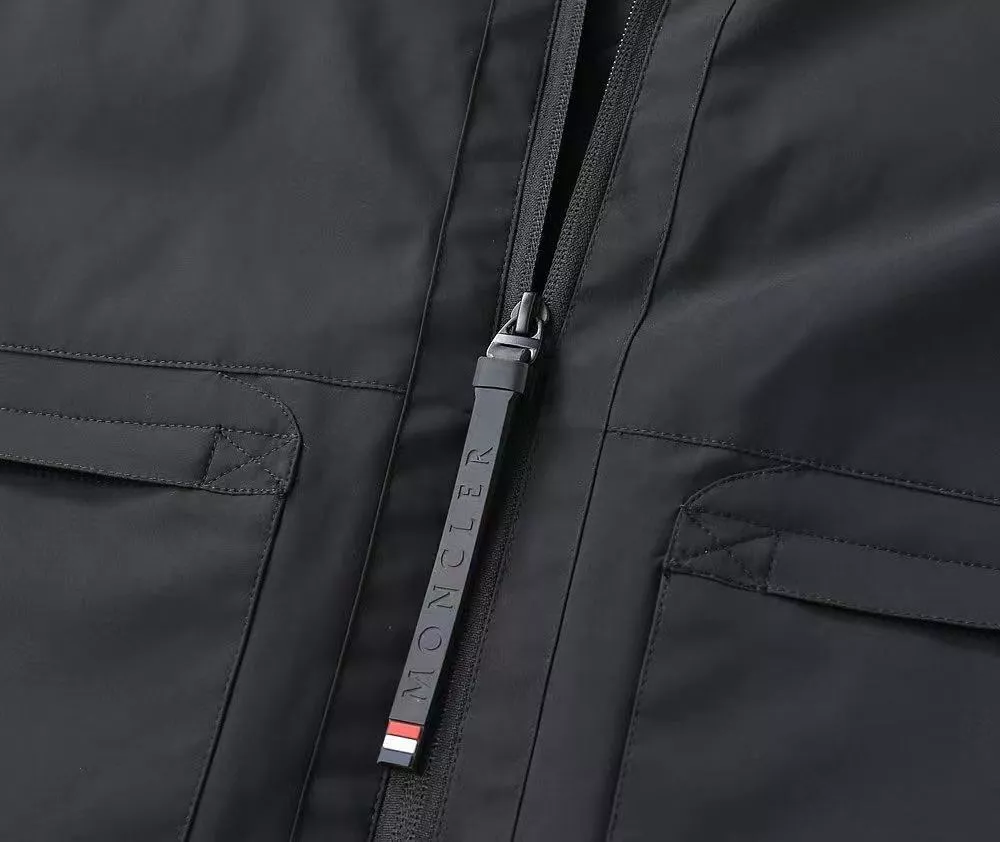 Moncler Down Feather Coat Long Sleeved For Men Versatile 3572