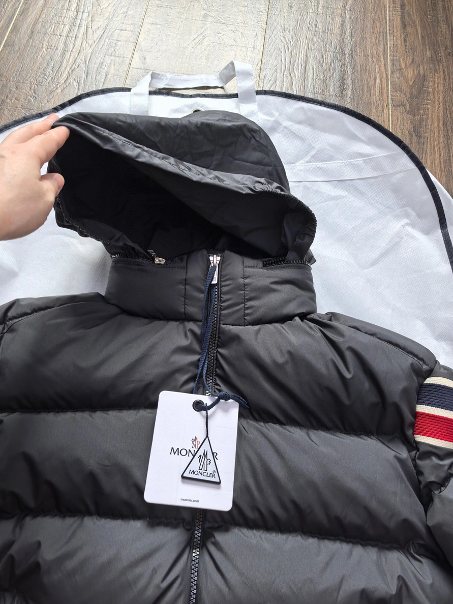 Moncler Down Feather Coat Long Sleeved For Unisex Affordable 153