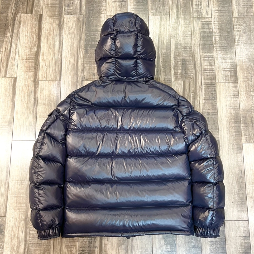 Moncler Down Feather Coat Long Sleeved For Unisex Compact 107