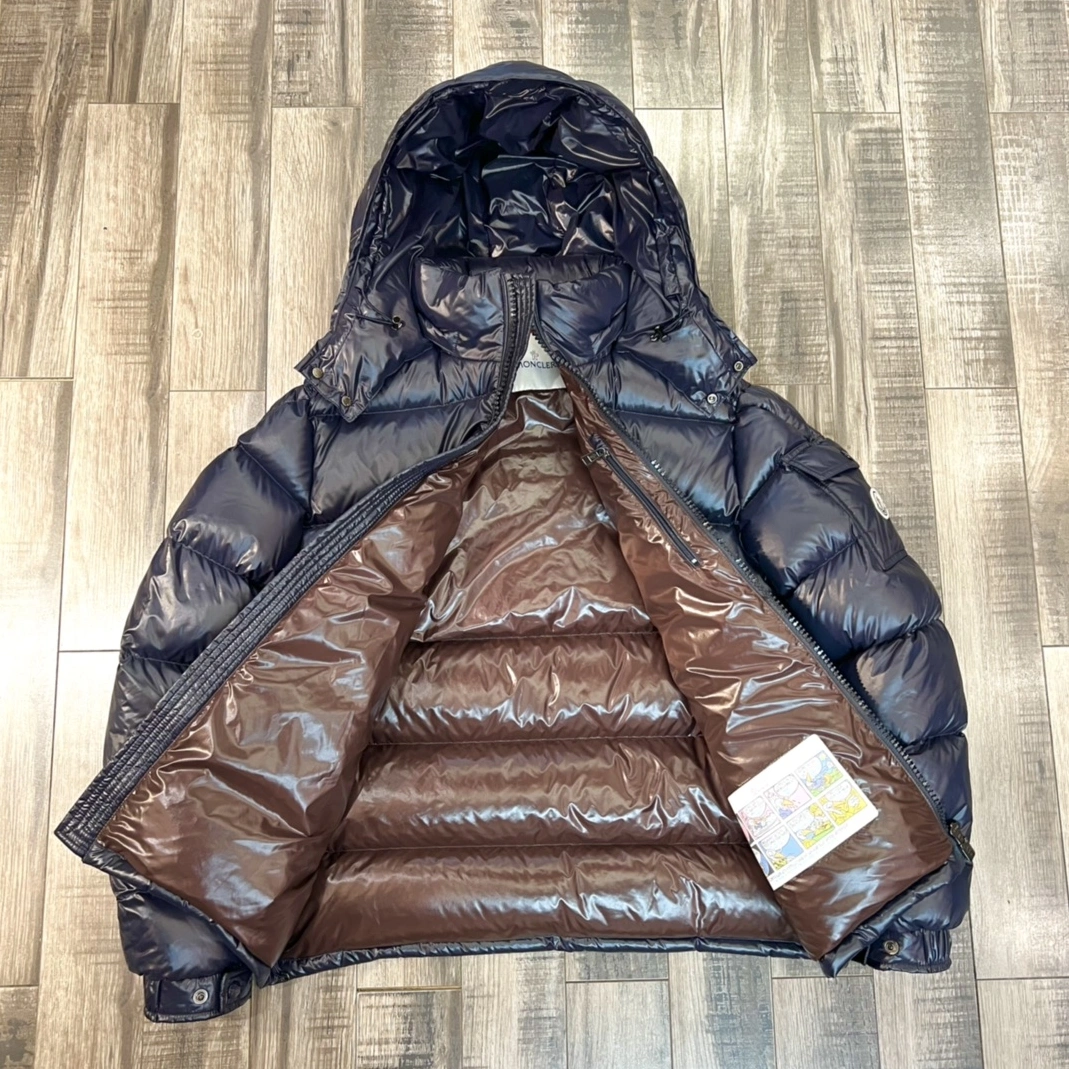 Moncler Down Feather Coat Long Sleeved For Unisex Compact 107