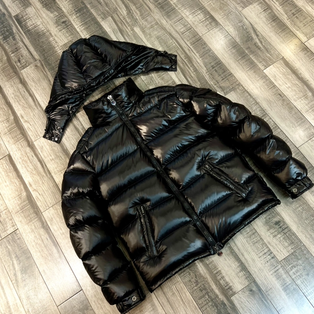 Moncler Down Feather Coat Long Sleeved For Unisex Cozy 3525
