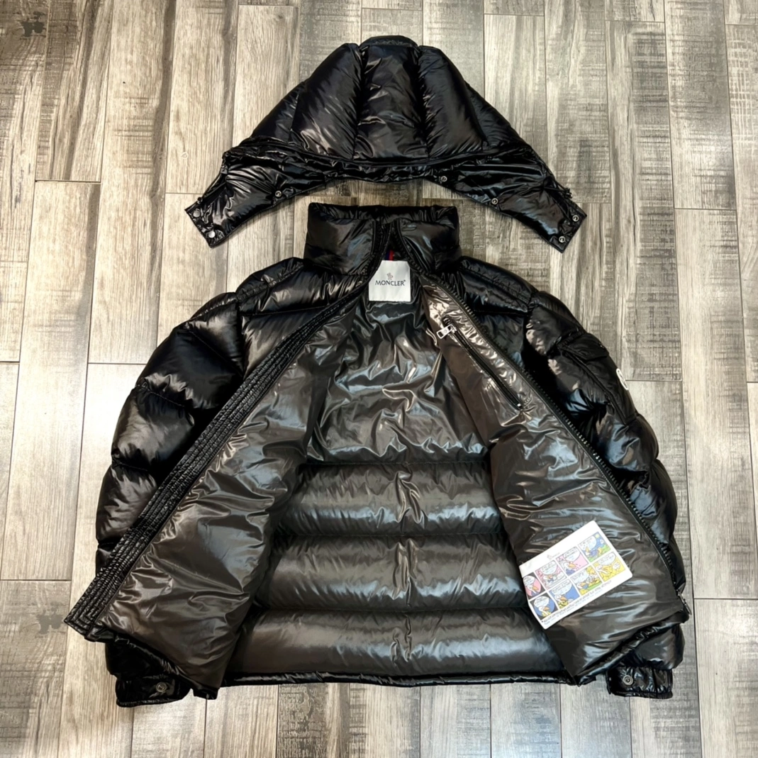 Moncler Down Feather Coat Long Sleeved For Unisex Cozy 3525