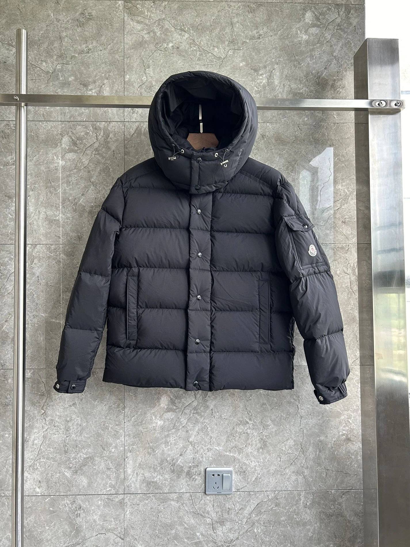 Moncler Down Feather Coat Long Sleeved For Unisex Elegant 4673