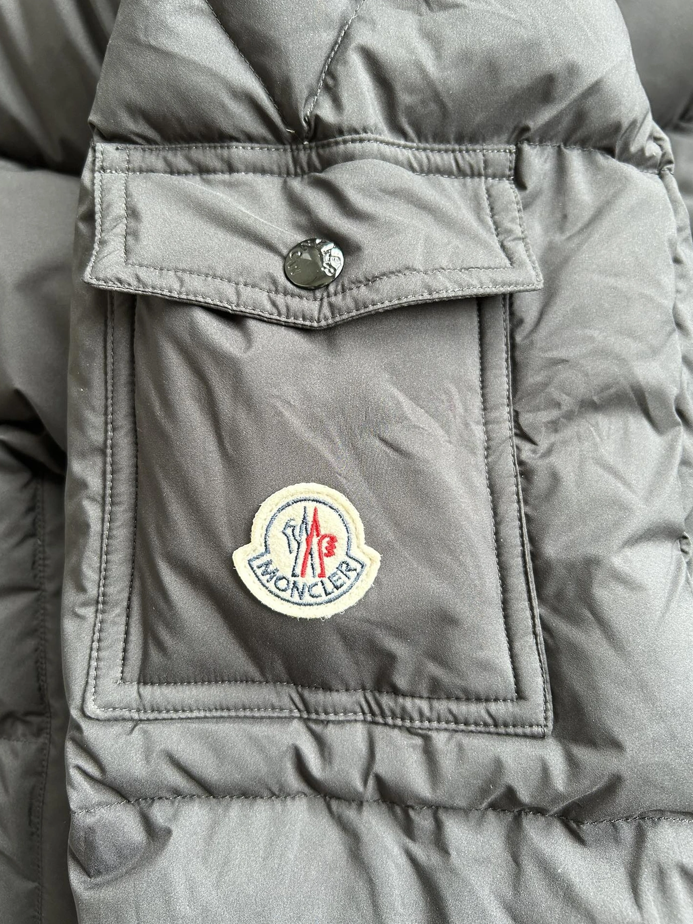 Moncler Down Feather Coat Long Sleeved For Unisex Elegant 4673