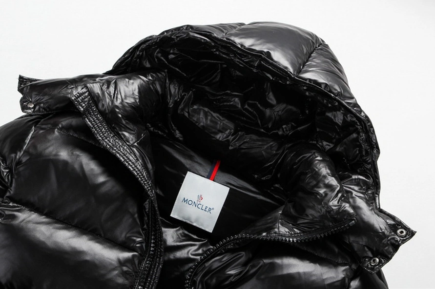 Moncler Down Feather Coat Long Sleeved For Unisex Elegant 8057