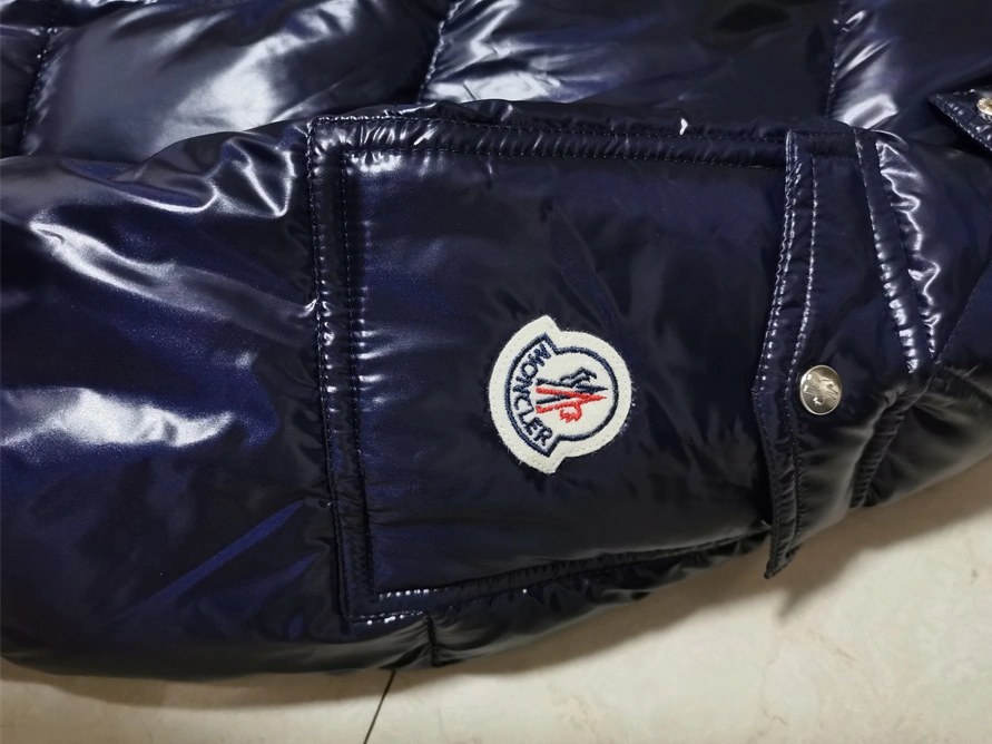 Moncler Down Feather Coat Long Sleeved For Unisex Lightweight 2571