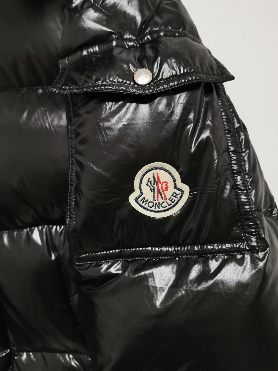 Moncler Down Feather Coat Long Sleeved For Unisex Lightweight 9171