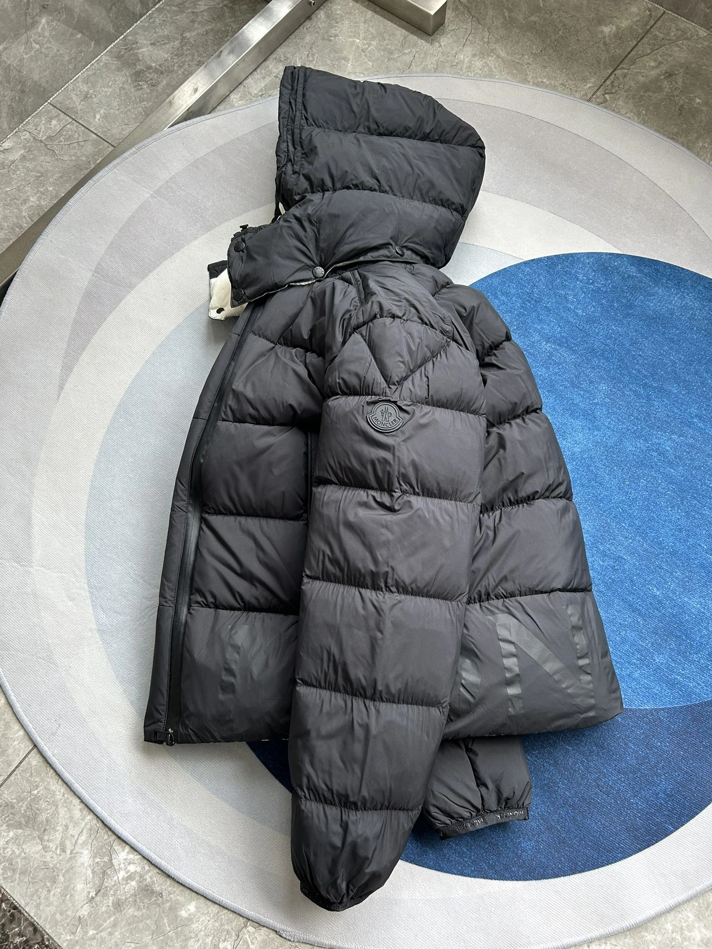 Moncler Down Feather Coat Long Sleeved For Unisex ModernLook 243