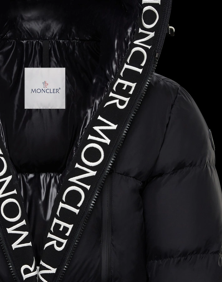 Moncler Down Feather Coat Long Sleeved For Unisex Resilient 9844