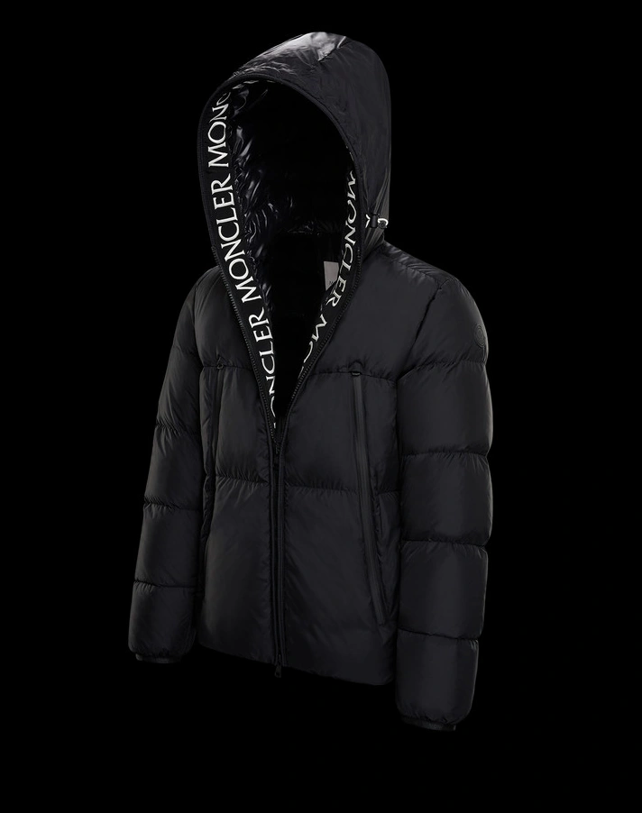 Moncler Down Feather Coat Long Sleeved For Unisex Resilient 9844