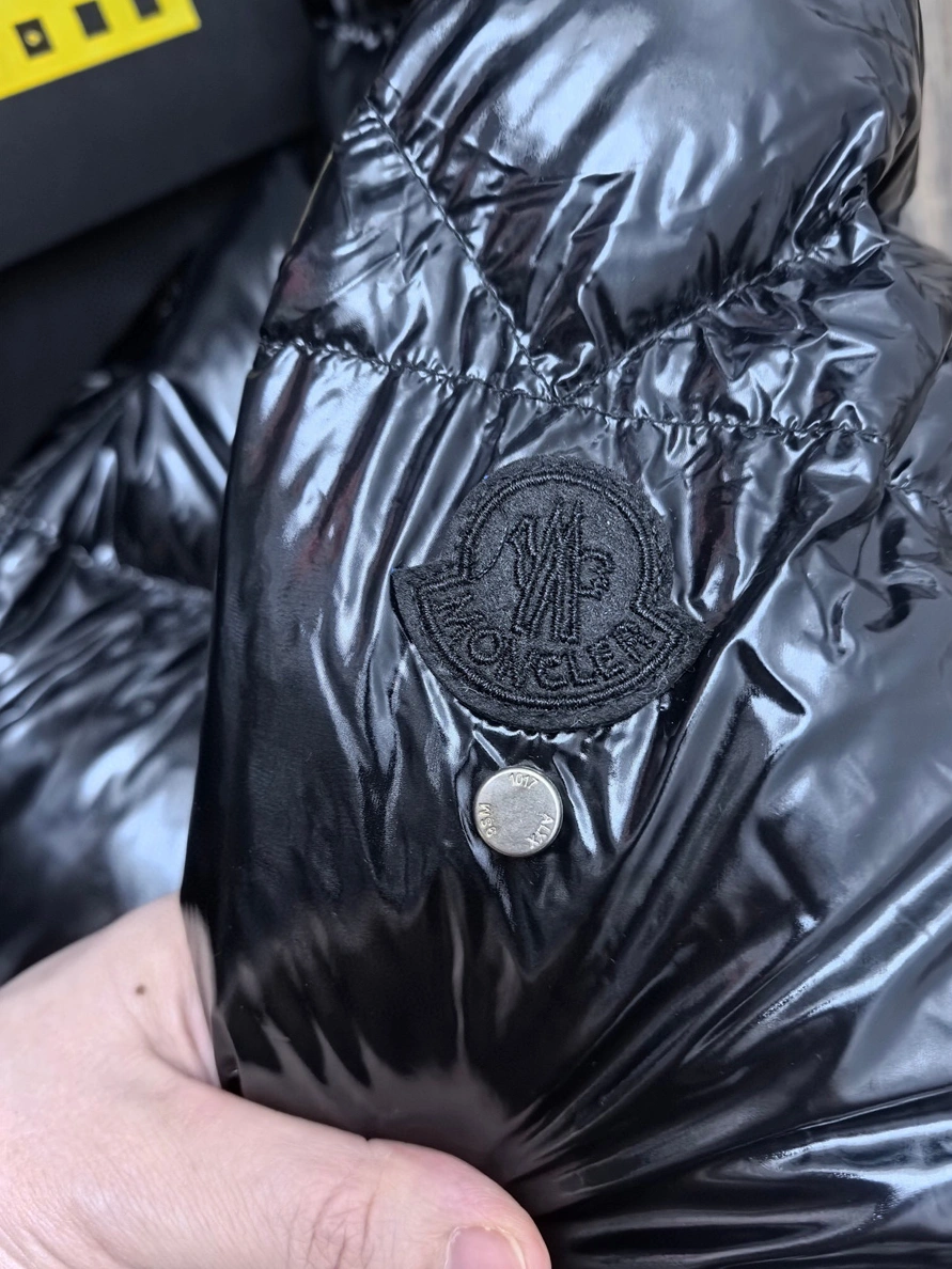 Moncler Down Feather Coat Long Sleeved For Unisex WellDesigned 7275