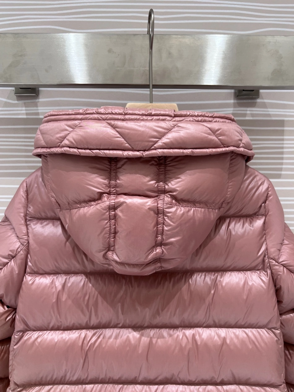 Moncler Down Feather Coat Long Sleeved For Women BestValue 2235