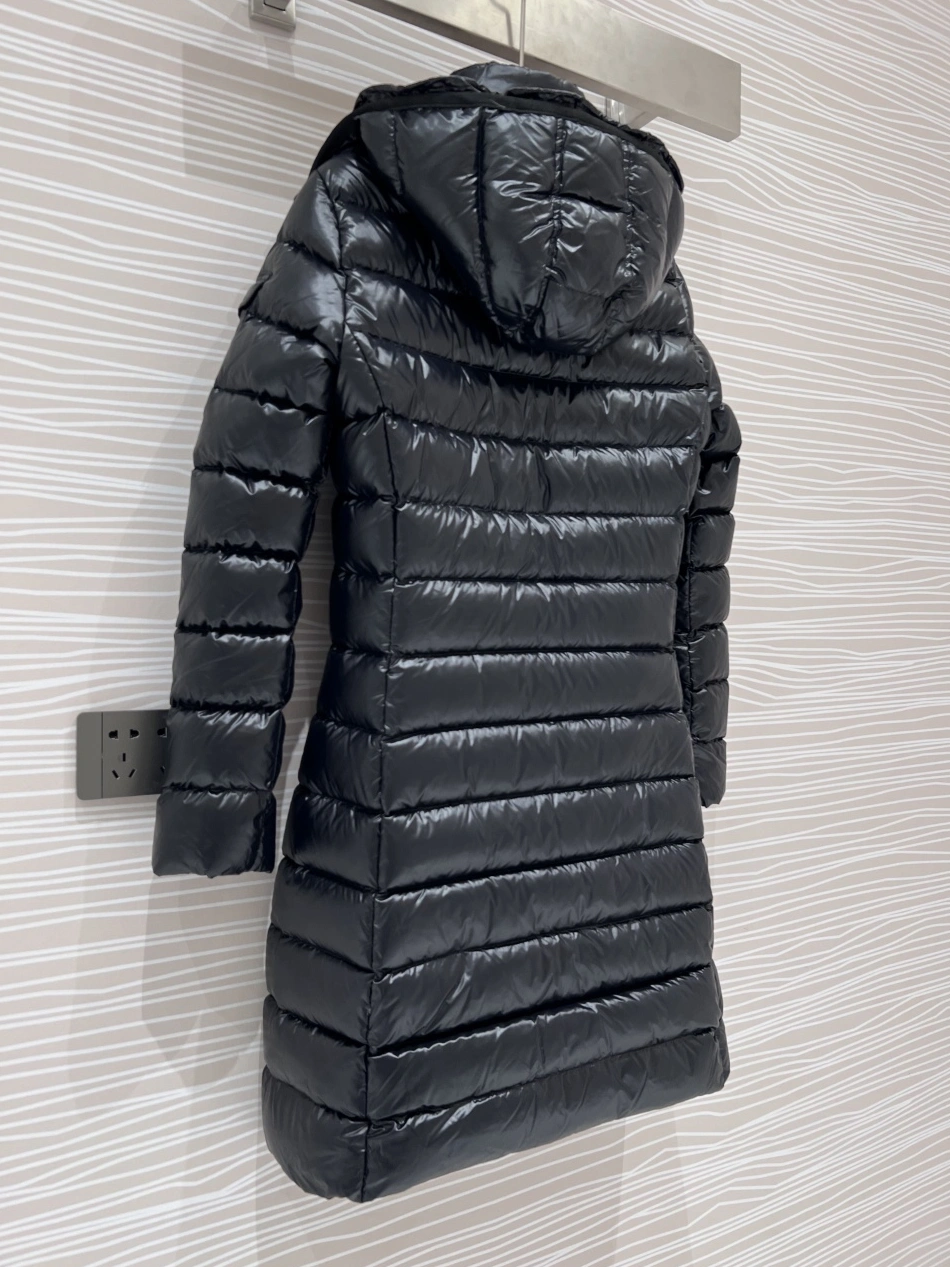 Moncler Down Feather Coat Long Sleeved For Women DailyWear 6304