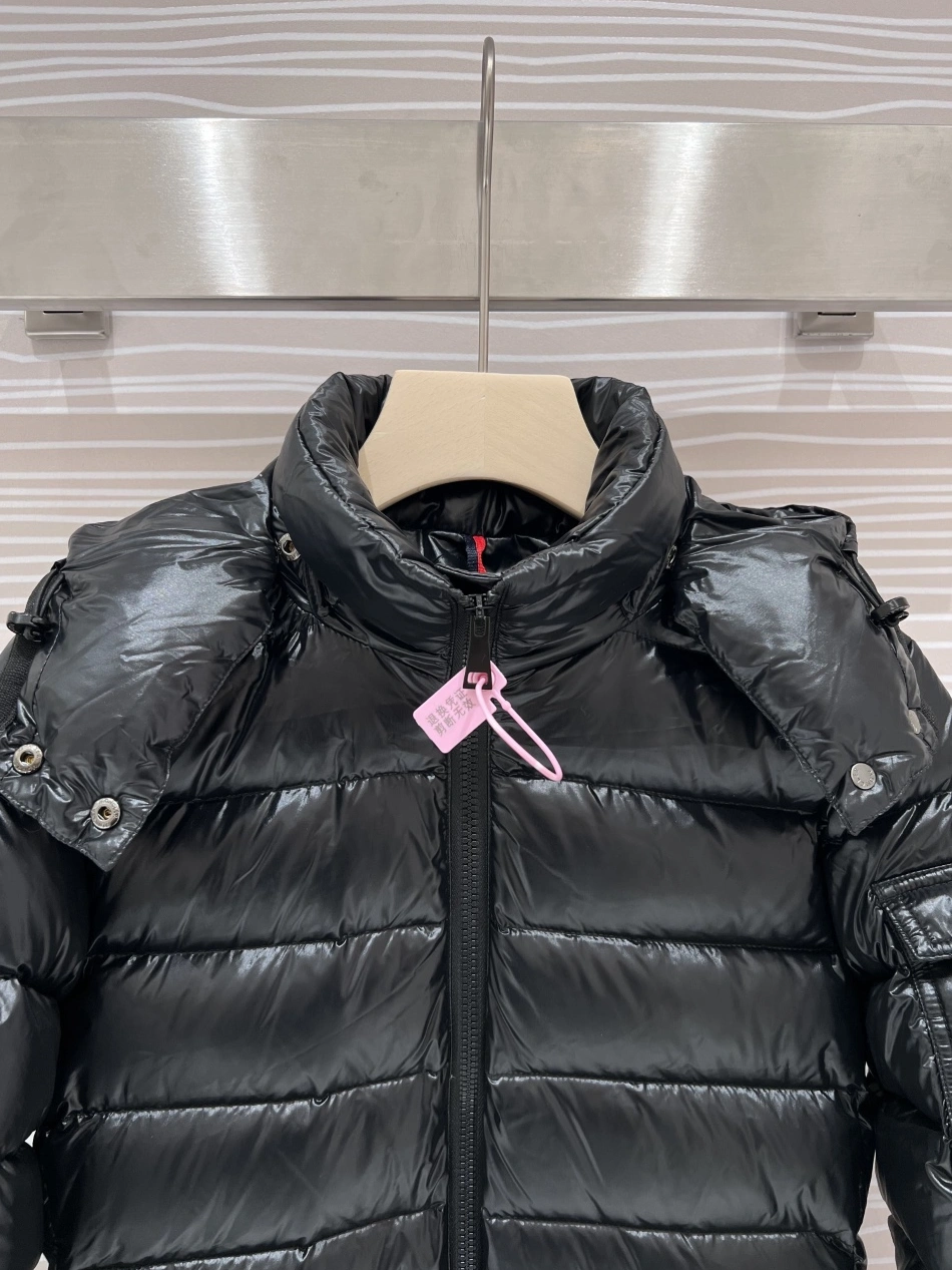 Moncler Down Feather Coat Long Sleeved For Women DailyWear 6304