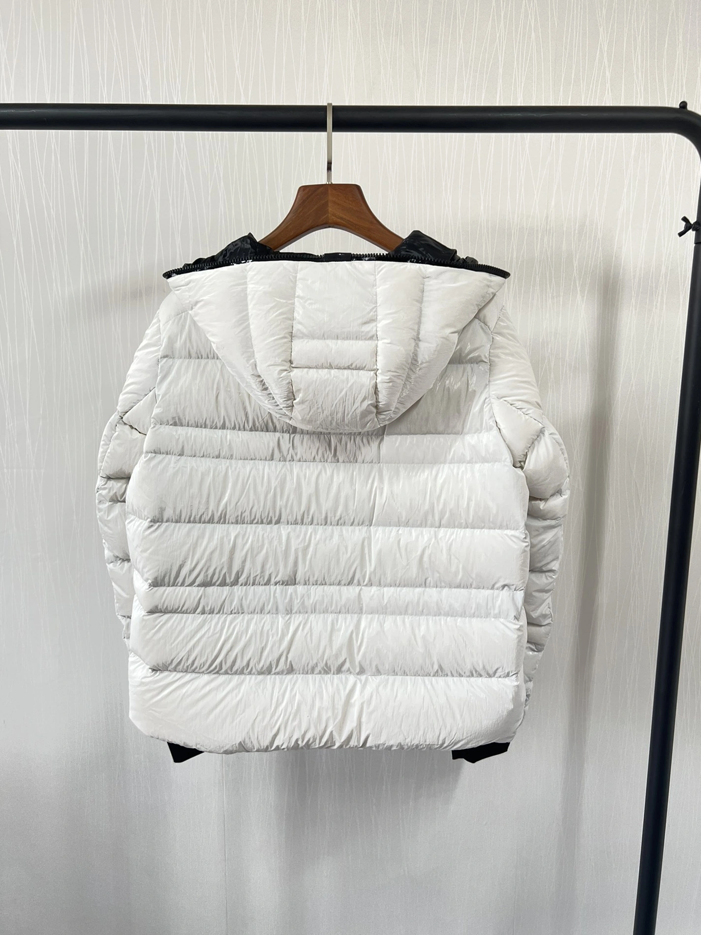 Moncler Down Feather Coat Long Sleeved For Women Durable 9905
