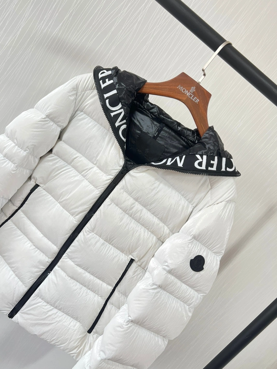 Moncler Down Feather Coat Long Sleeved For Women Durable 9905