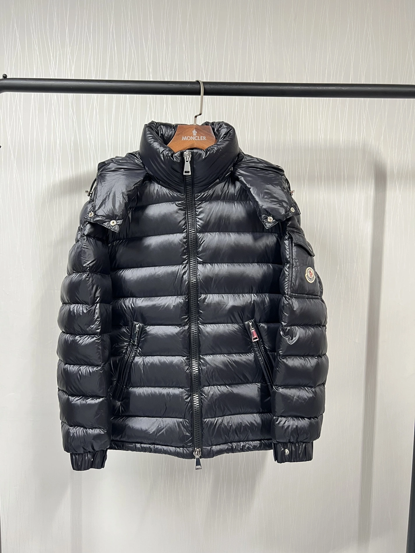 Moncler Down Feather Coat Long Sleeved For Women Lightweight 2355