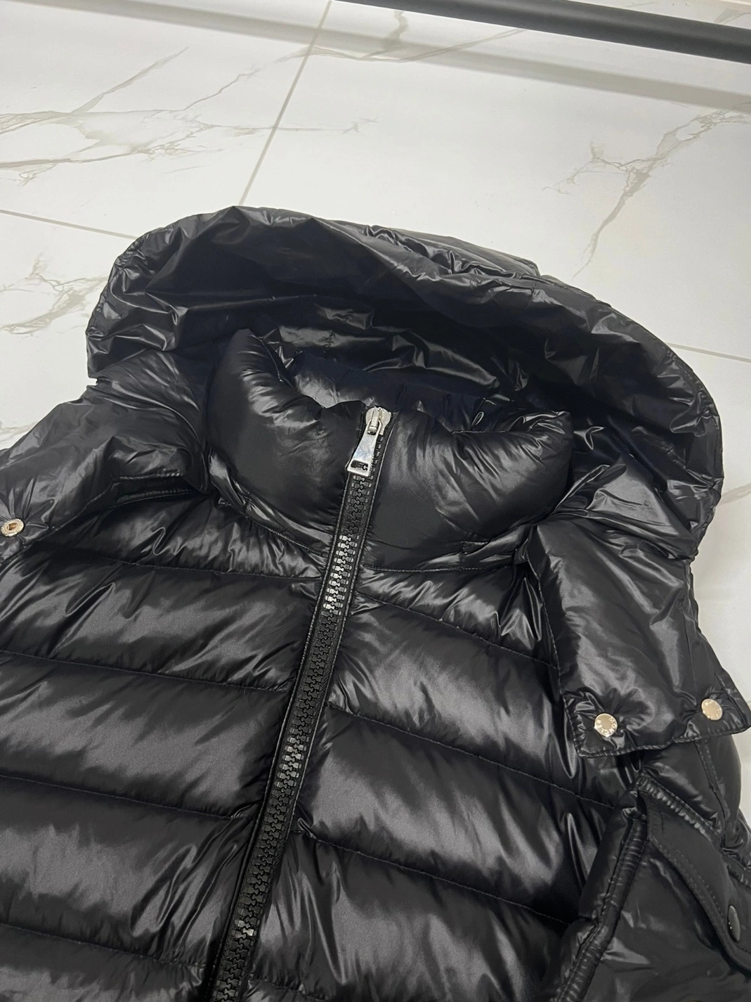 Moncler Down Feather Coat Long Sleeved For Women Lightweight 2355
