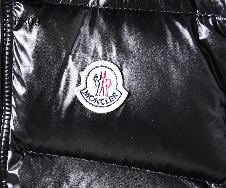Moncler Down Feather Coat Sleeveless For Men Cozy 9835