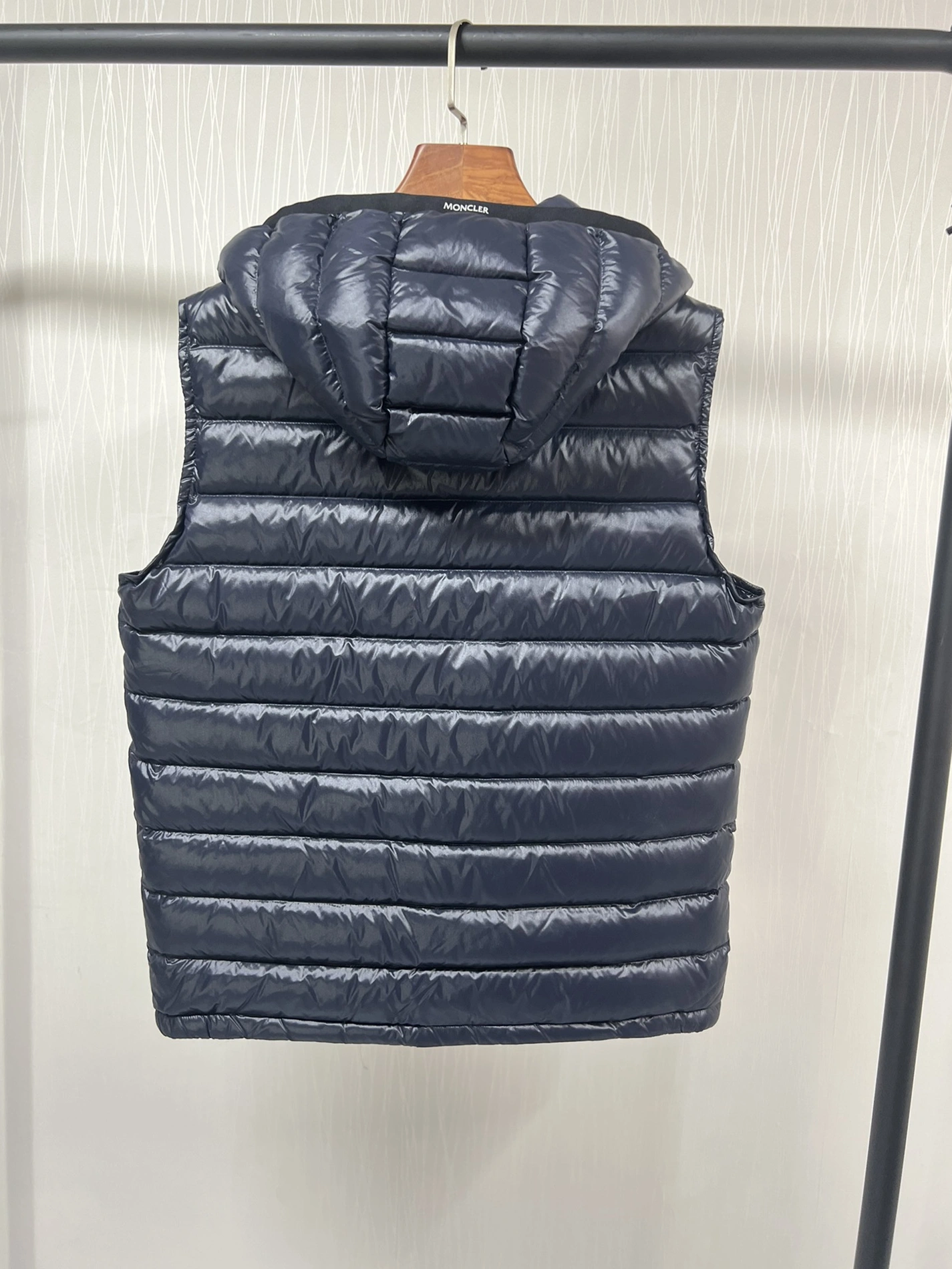 Moncler Down Feather Coat Sleeveless For Men Stylish 3426