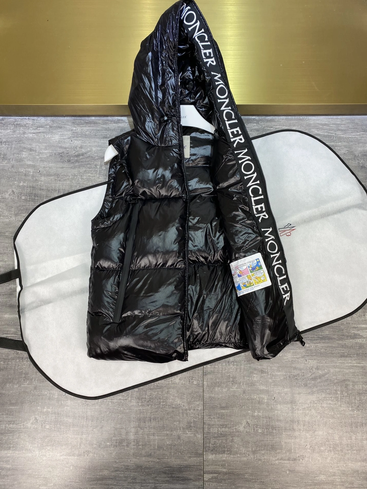 Moncler Down Feather Coat Sleeveless For Unisex Affordable 3770
