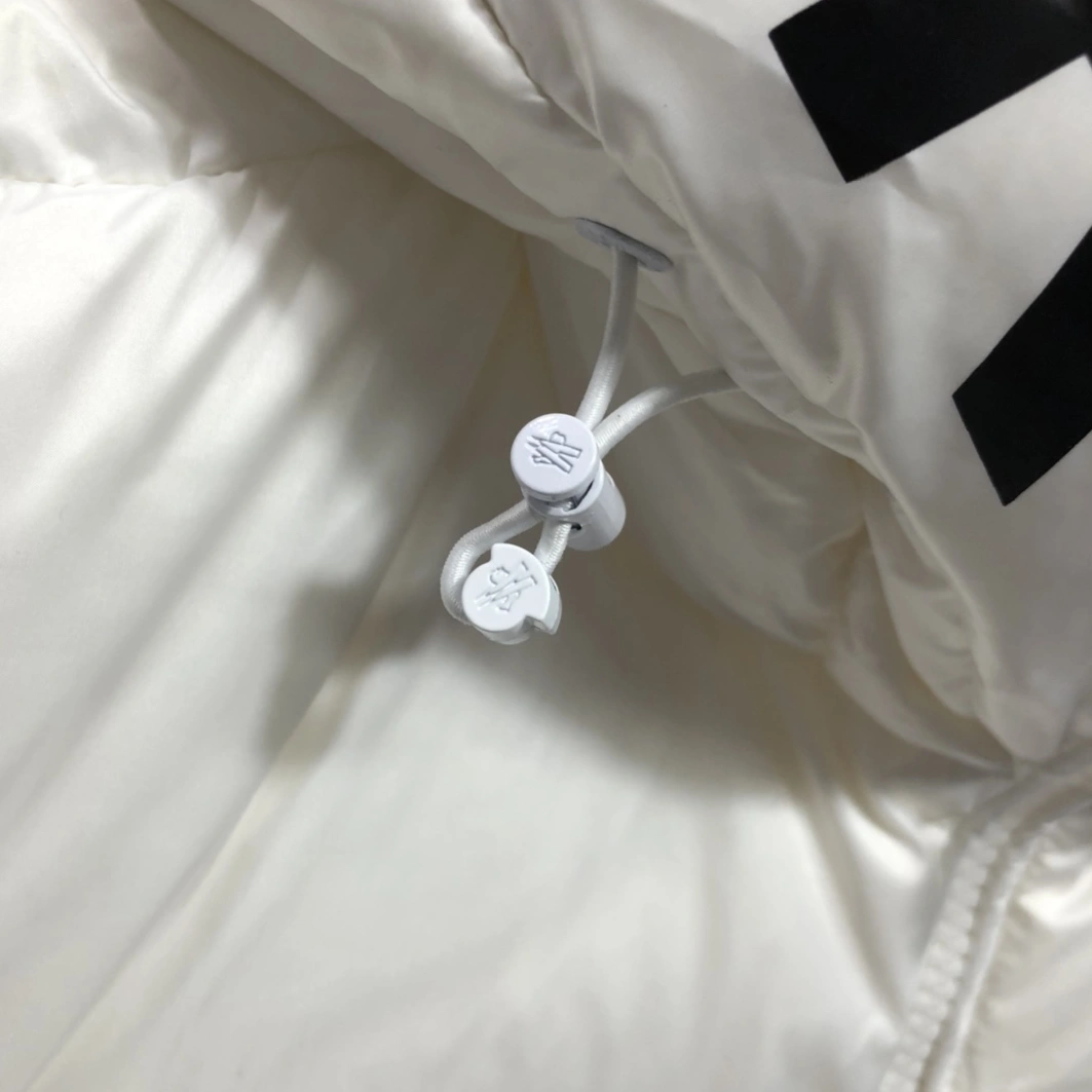Moncler Down Feather Coat Sleeveless For Unisex HighQuality 5524