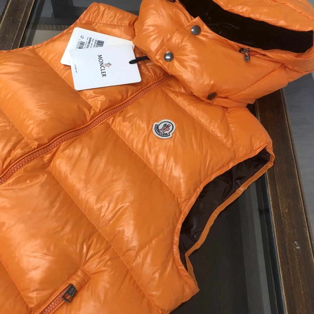Moncler Down Feather Coat Sleeveless For Unisex Soft 7847