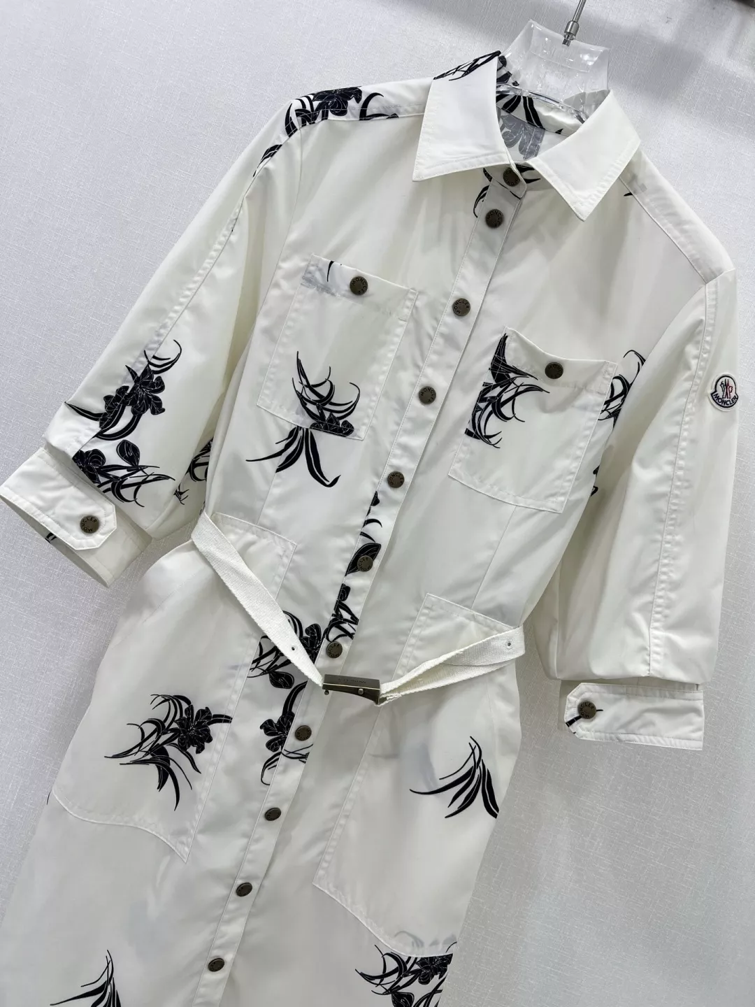 Moncler Dresses Short Sleeved For Women Trendsetting 2917