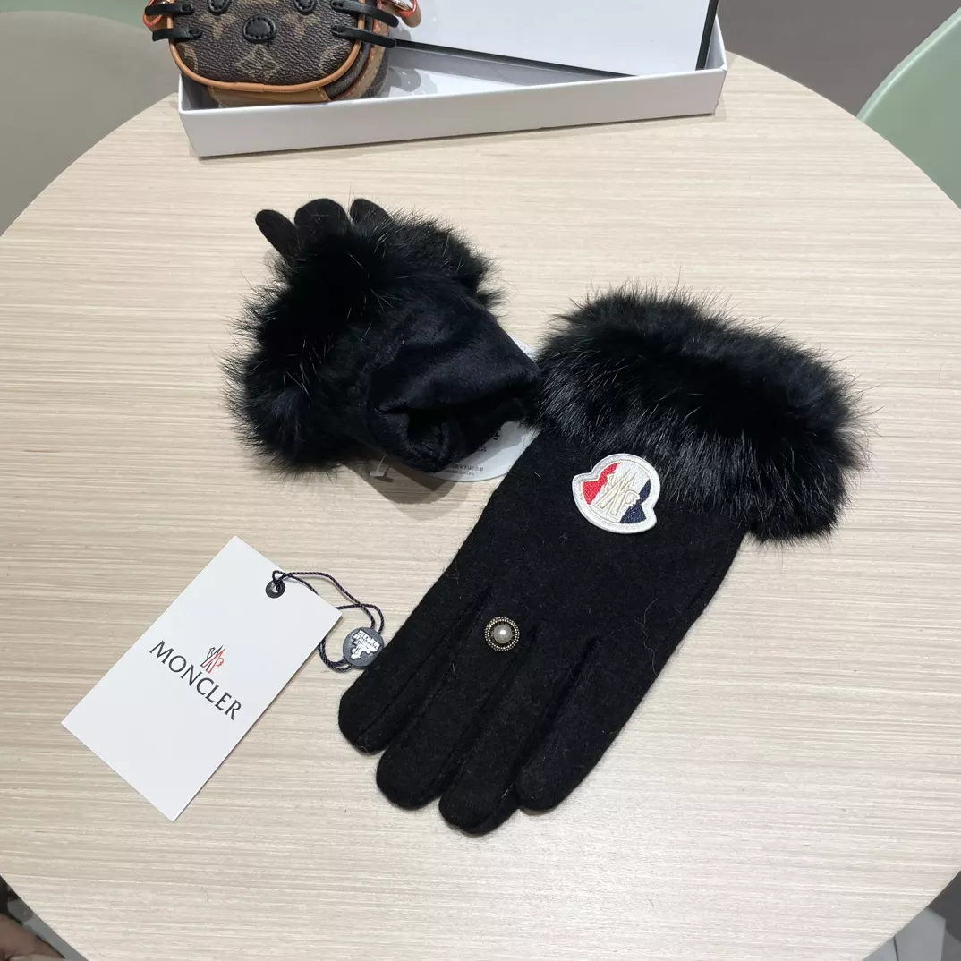 Moncler Gloves Bold 3799