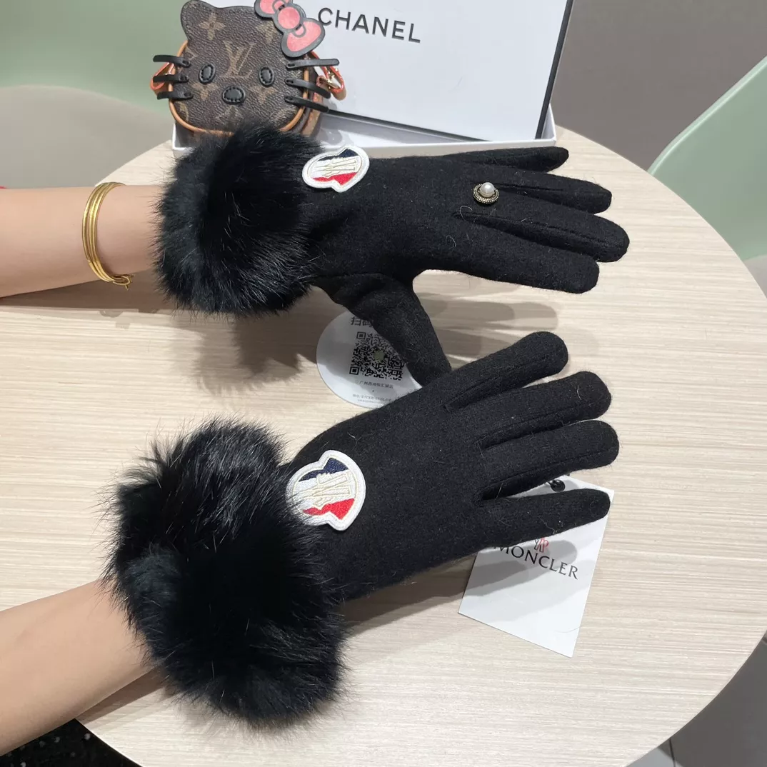 Moncler Gloves Bold 3799