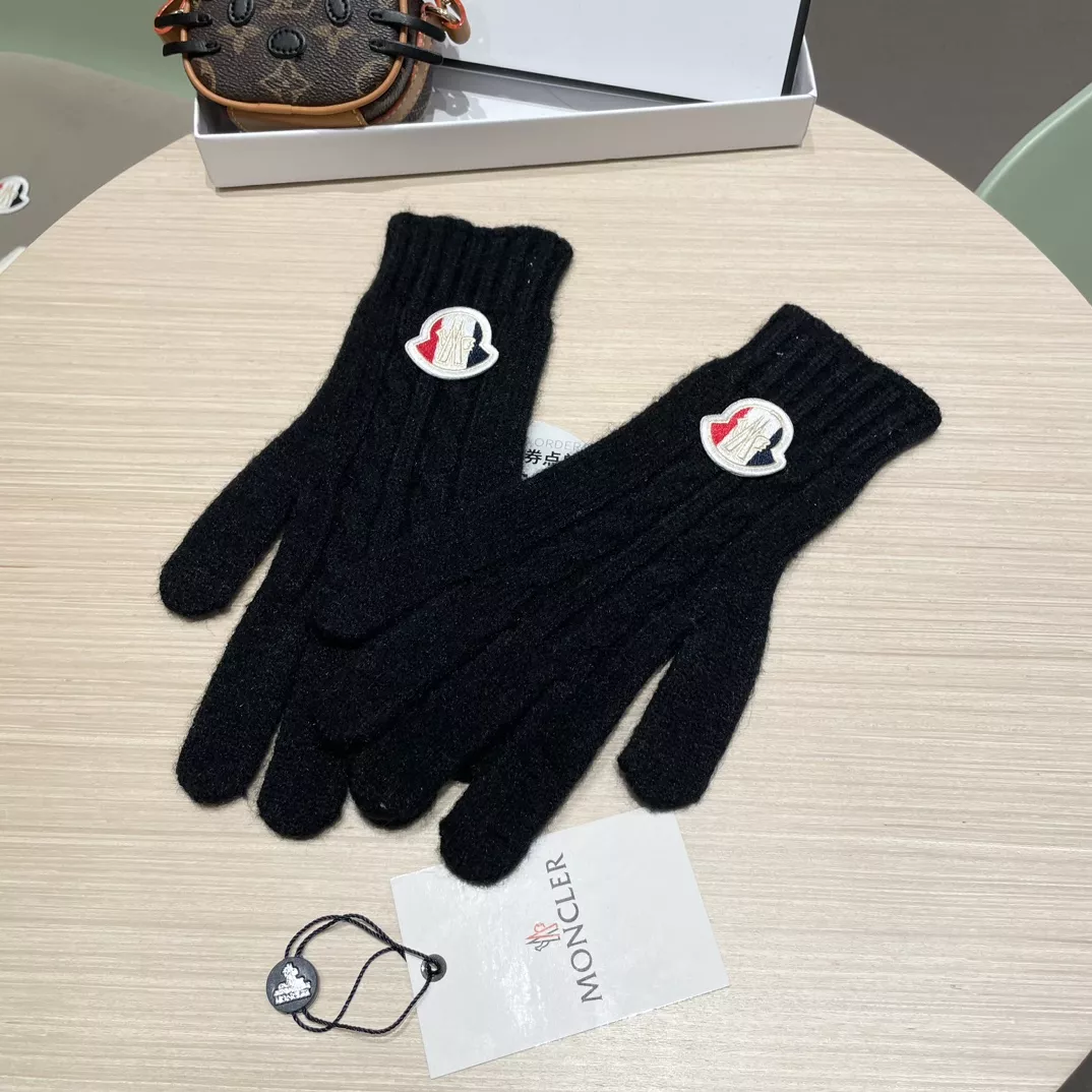 Moncler Gloves Classic 5906