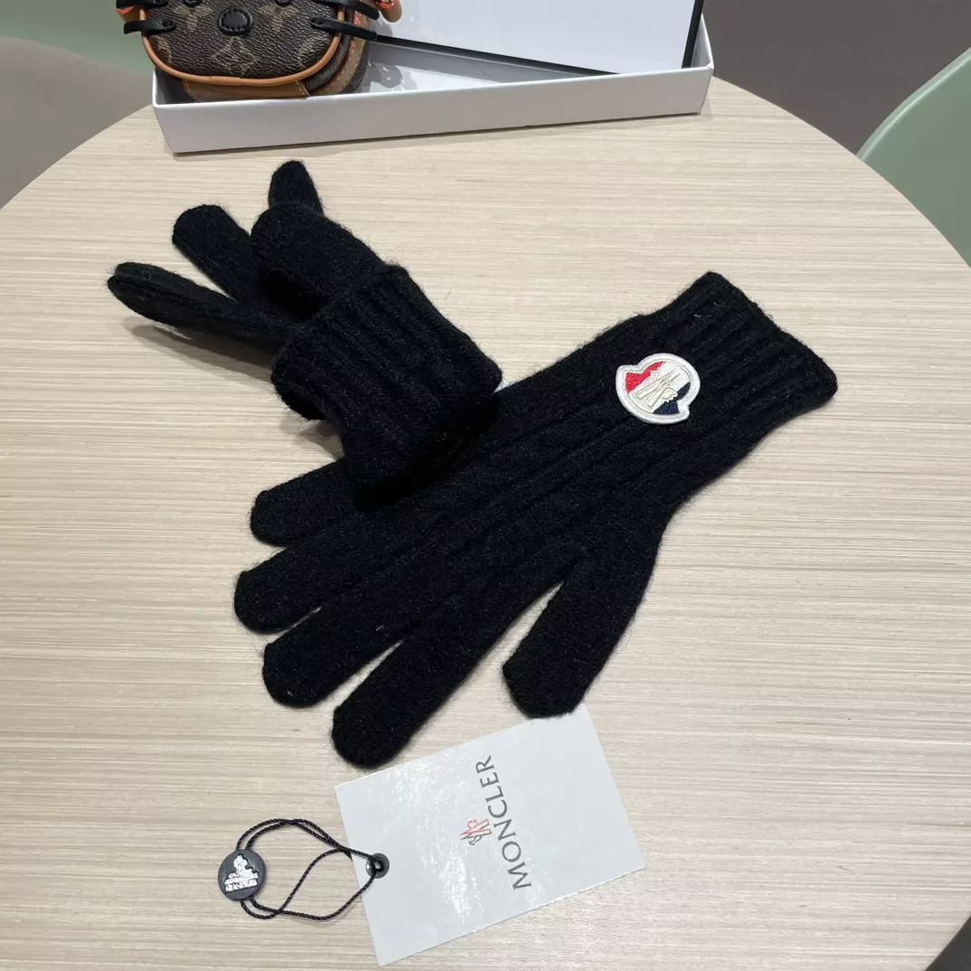 Moncler Gloves Classic 5906