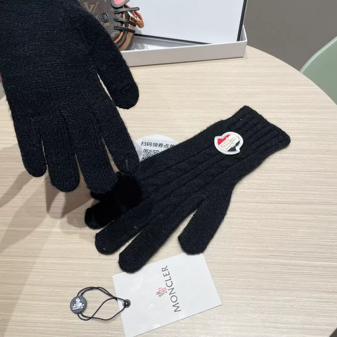 Moncler Gloves Classic 5906