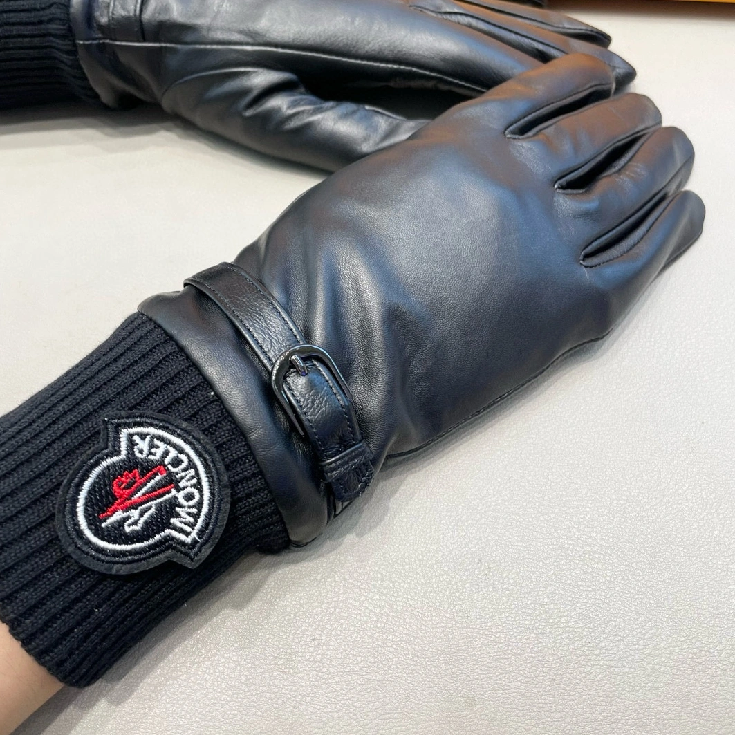 Moncler Gloves For Women Bold 8065