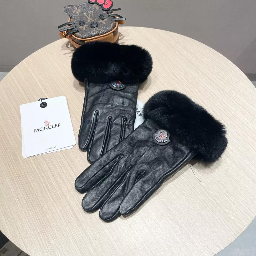 Moncler Gloves For Women UrbanStyle 7167