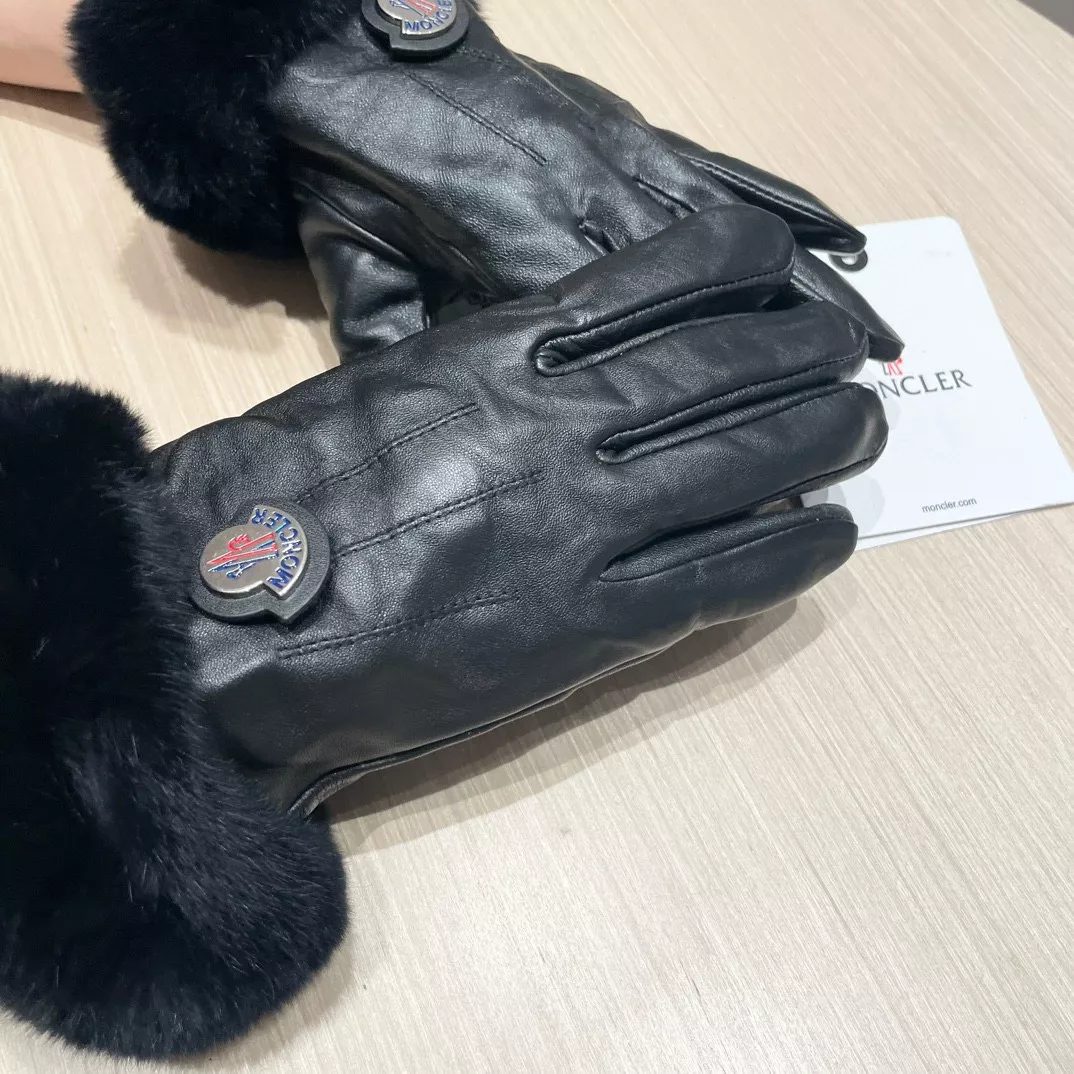 Moncler Gloves For Women UrbanStyle 7167