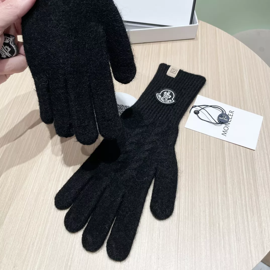 Moncler Gloves For Women WellDesigned 2621