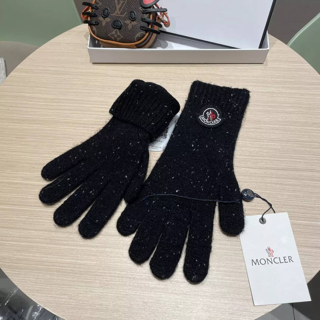 Moncler Gloves GoodFit 5489
