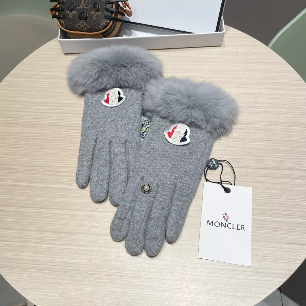 Moncler Gloves NewStyle 5584