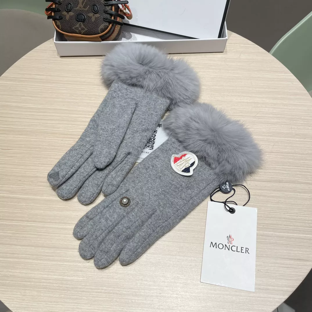 Moncler Gloves NewStyle 5584