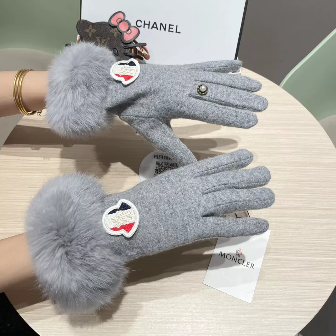 Moncler Gloves NewStyle 5584
