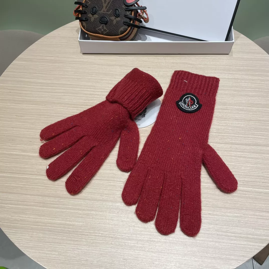 Moncler Gloves Popular 8177
