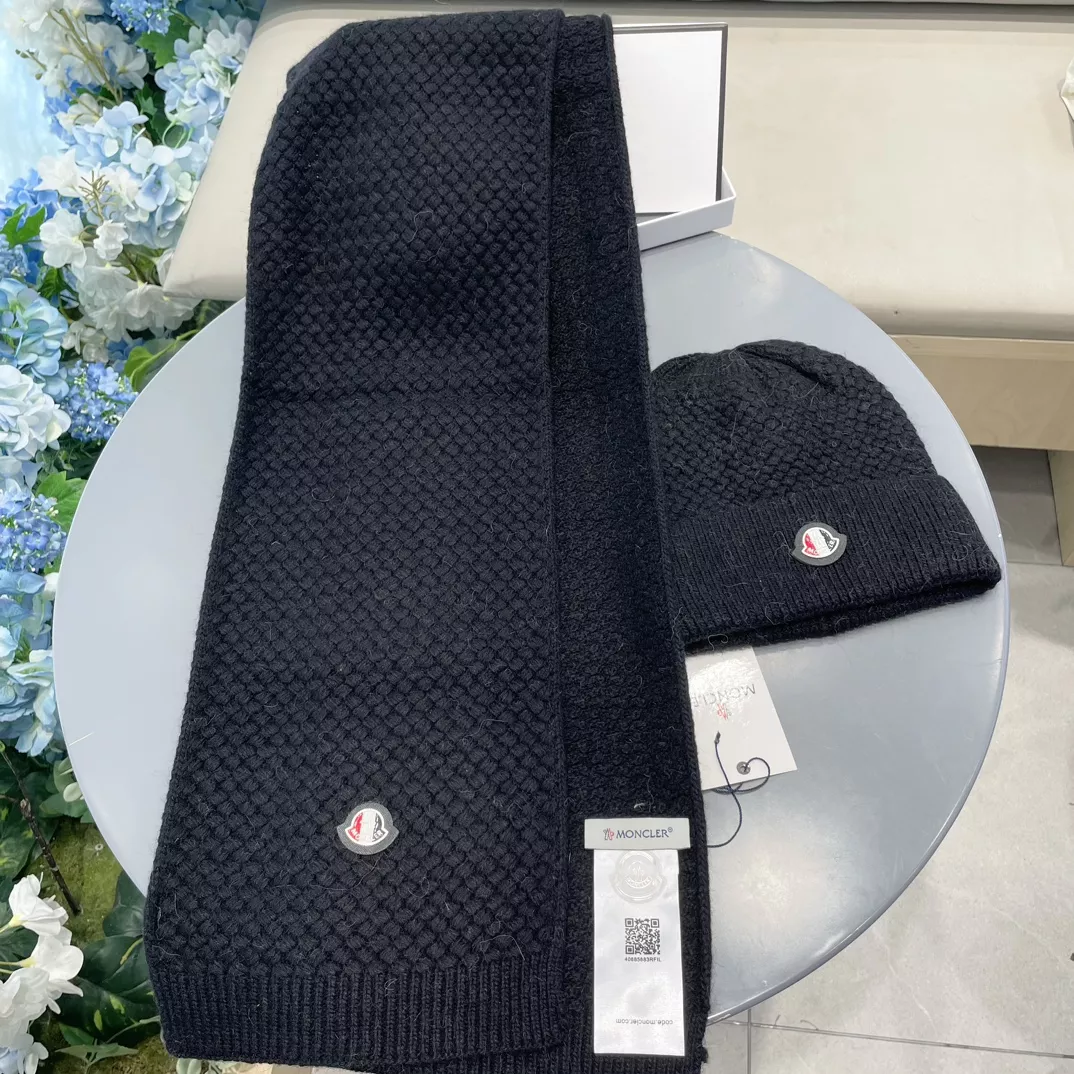 Moncler Hat and Scarf Set Breathable 3285