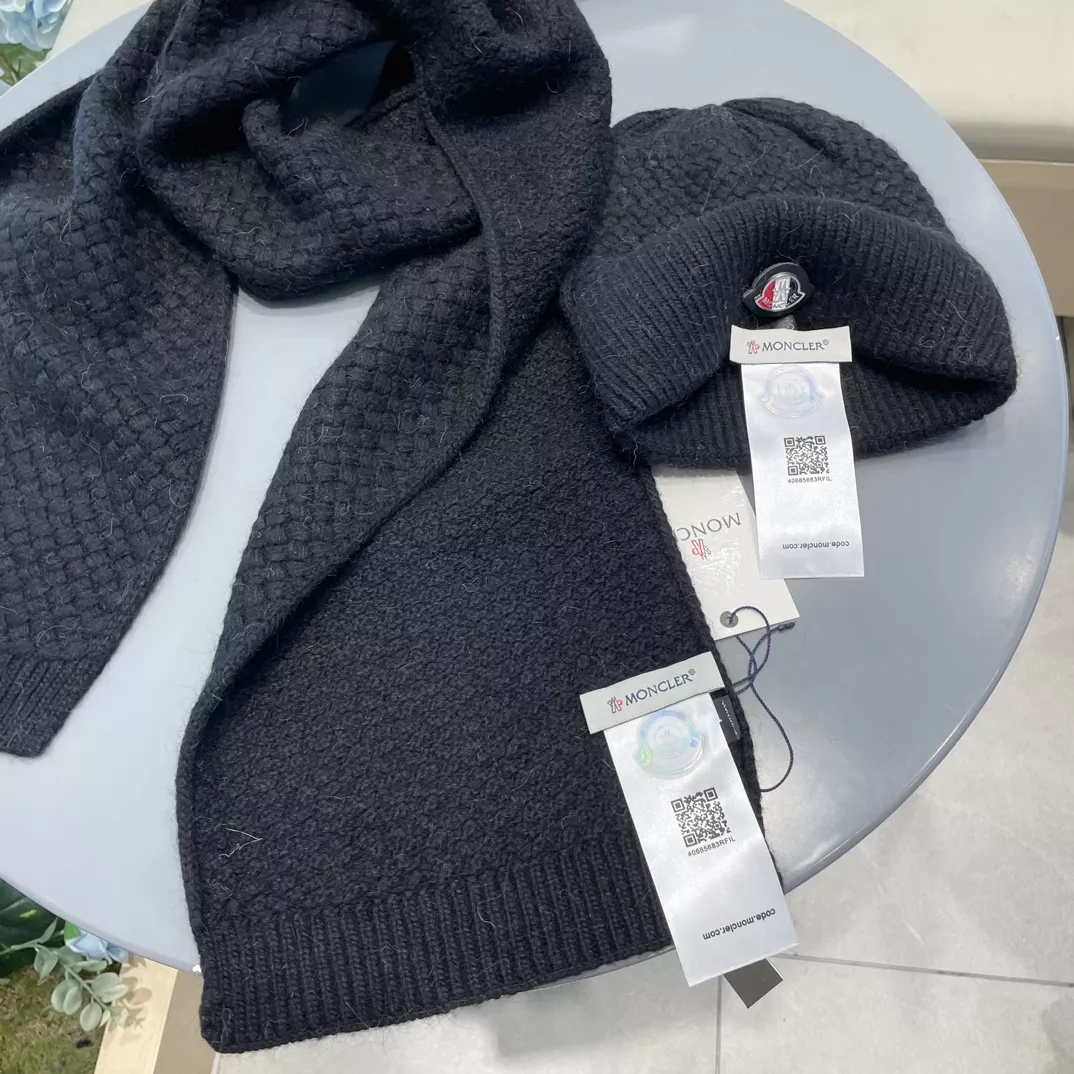 Moncler Hat and Scarf Set Breathable 3285