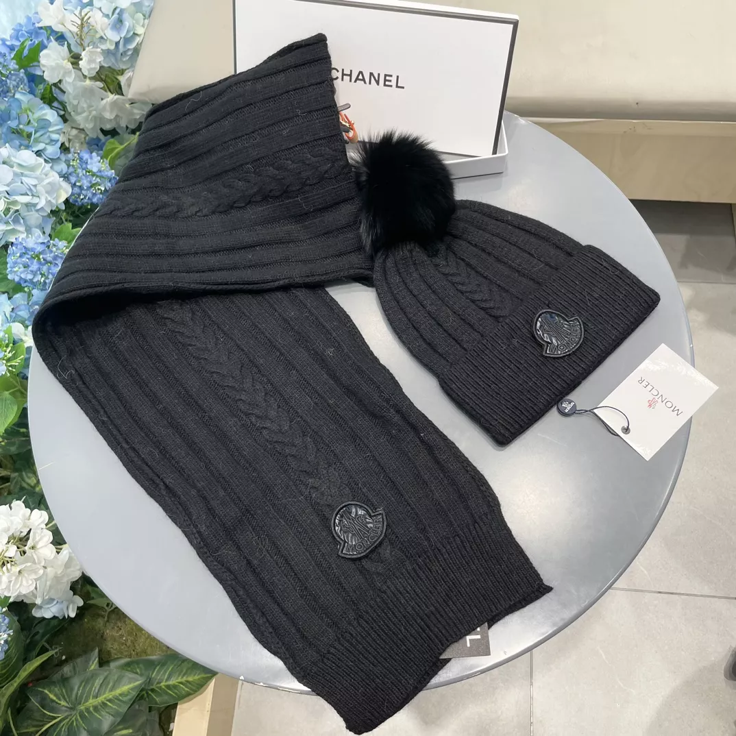Moncler Hat and Scarf Set Bright 6777