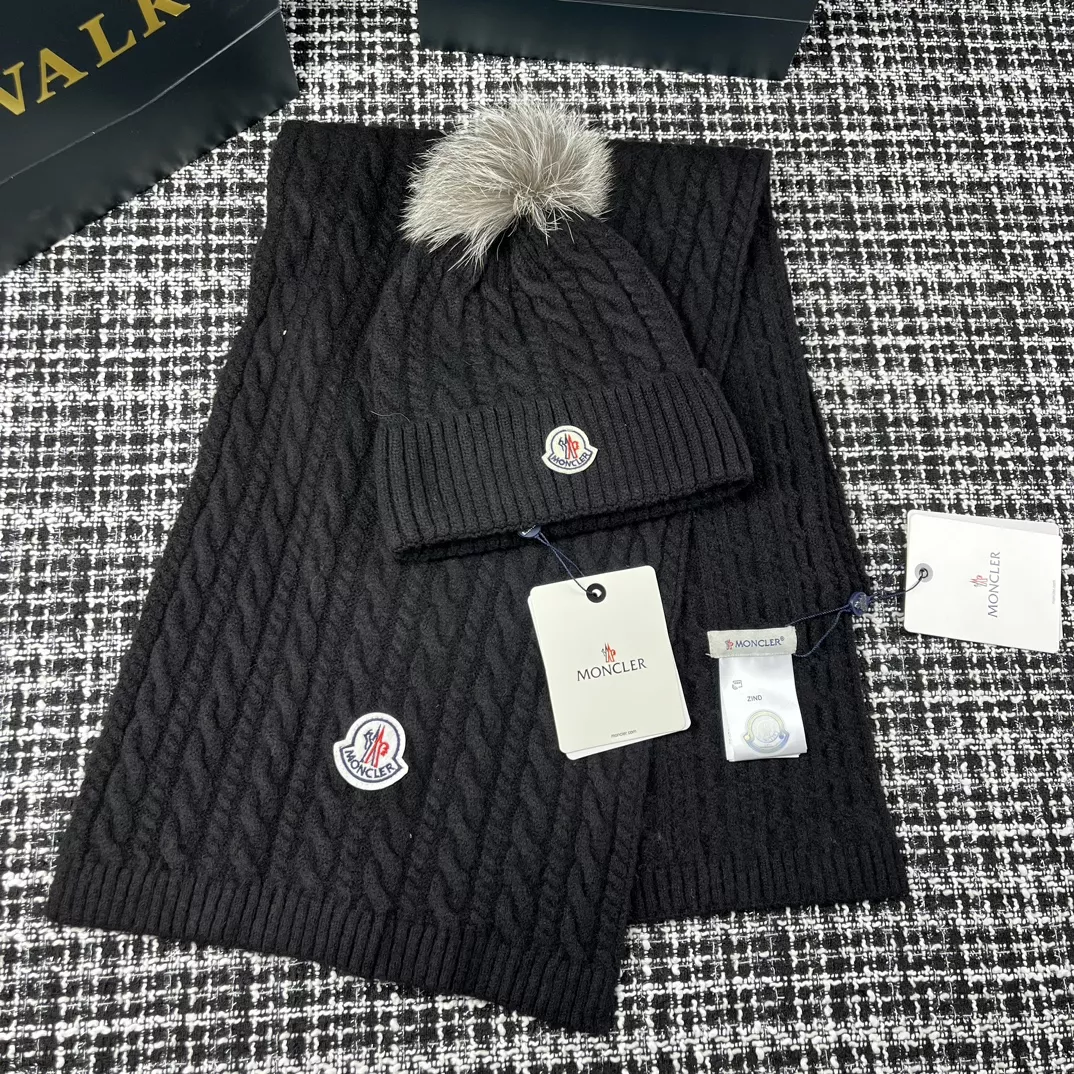 Moncler Hat and Scarf Set EyeCatching 8198