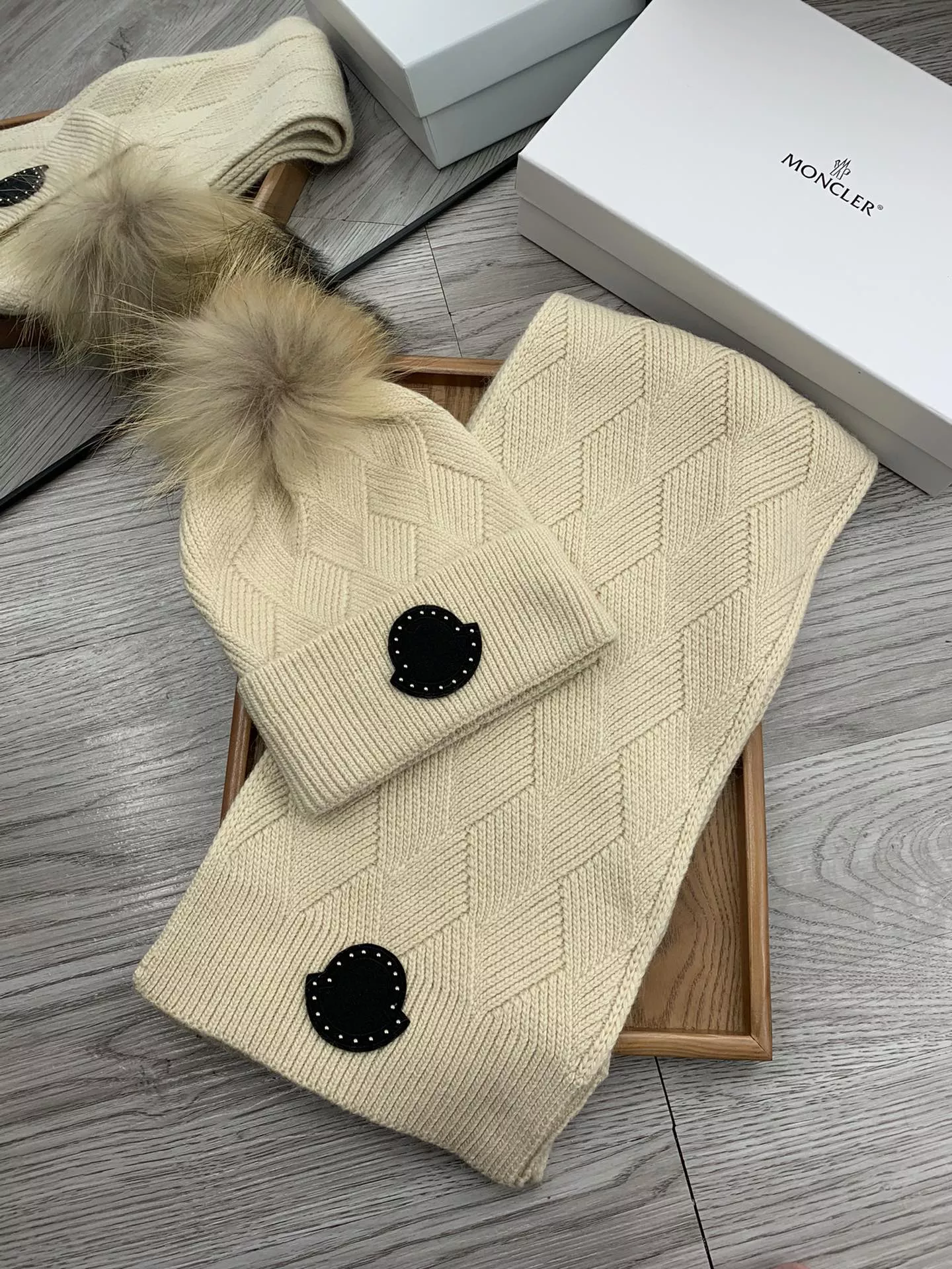 Moncler Hat and Scarf Set Fashionable 4144